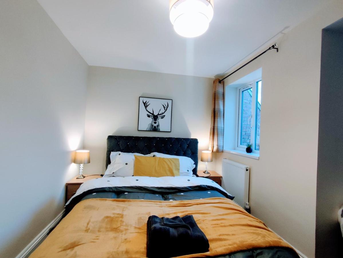 Crystal Suite 2 -Free Private Parking North Shields Esterno foto