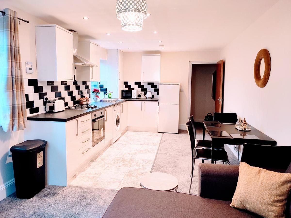 Crystal Suite 2 -Free Private Parking North Shields Esterno foto